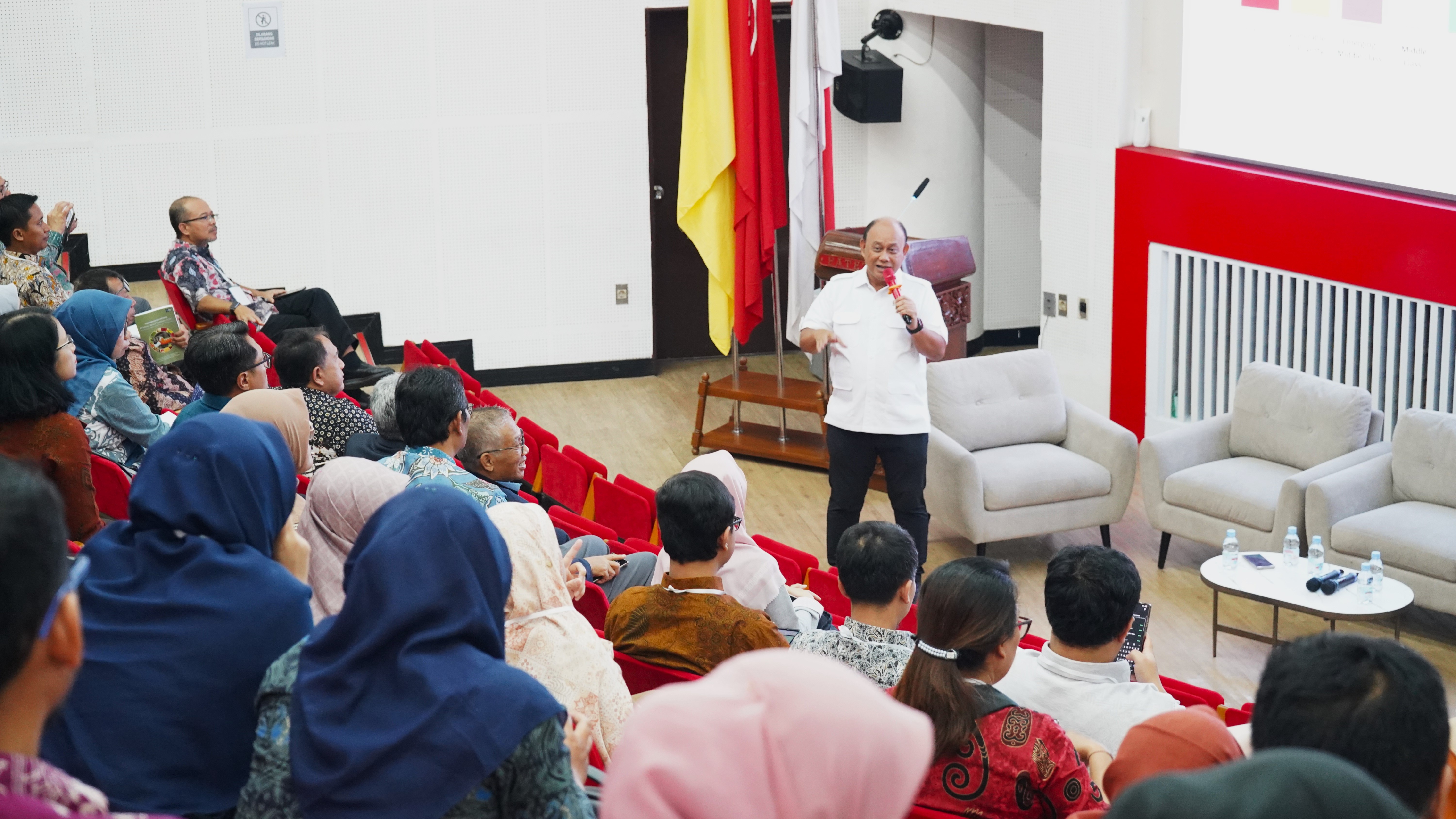 Kabadan BGN Bintan Hadiri Seminar Nasional dan Pertemuan Forum Komunikasi Perguran Tinggi Teknologi Pertanian Indonesia Kebijakan Nasional dan Tantangan 
